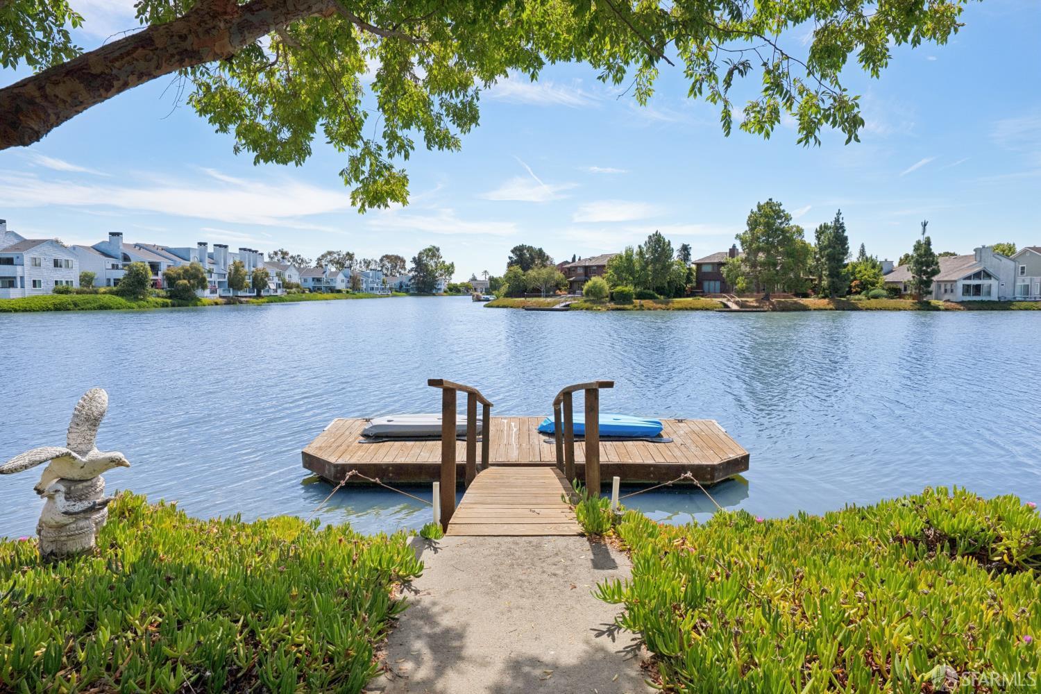 860 Newport Circle