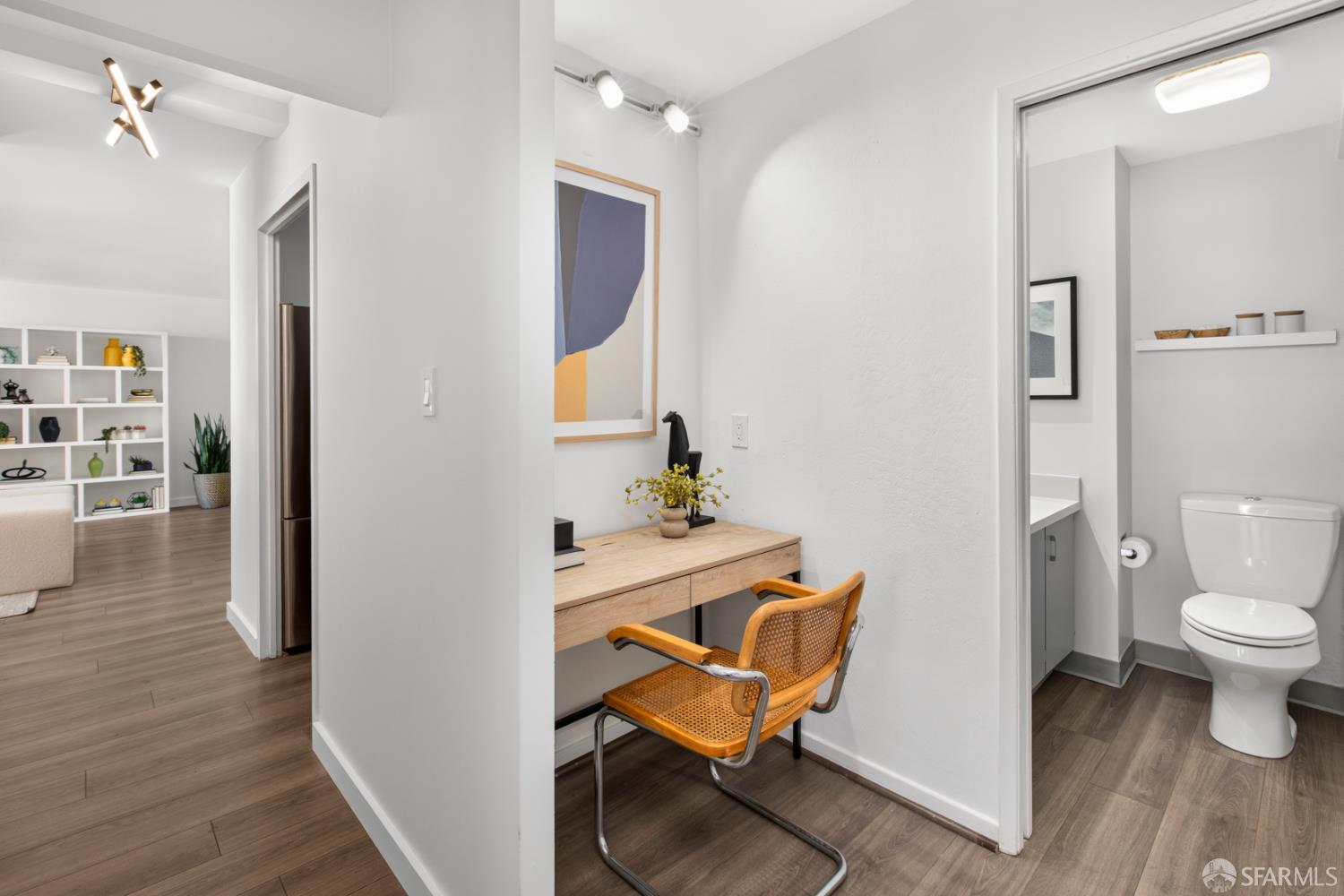 2040 Franklin Street # 1004