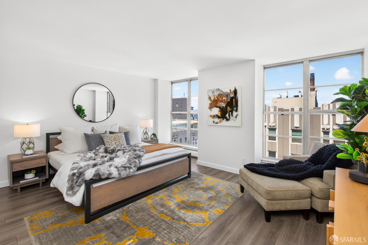 2040 Franklin Street # 1004