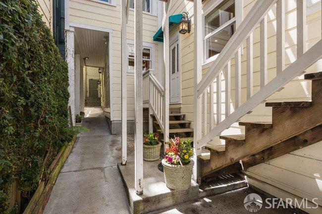 1150-1150A Haight Street