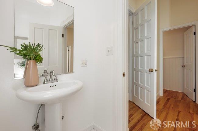 1150-1150A Haight Street