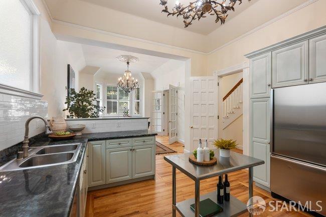 1150-1150A Haight Street