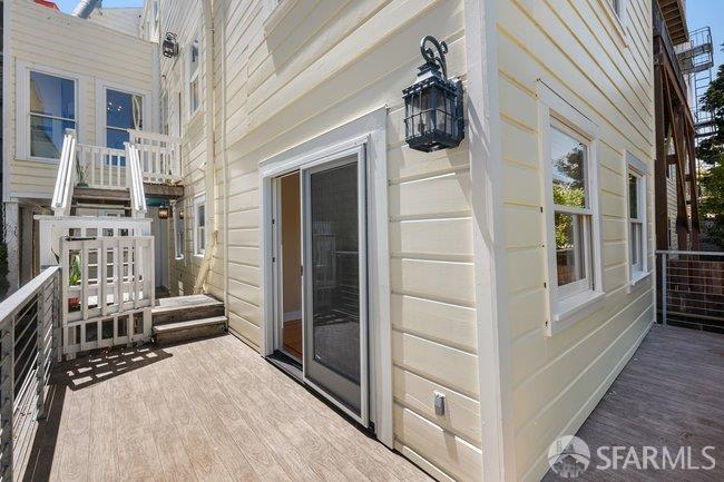 1150-1150A Haight Street
