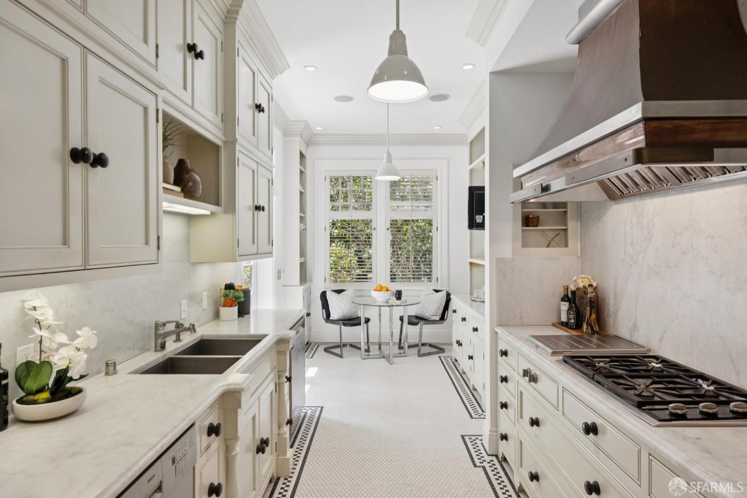 2033 Baker Street