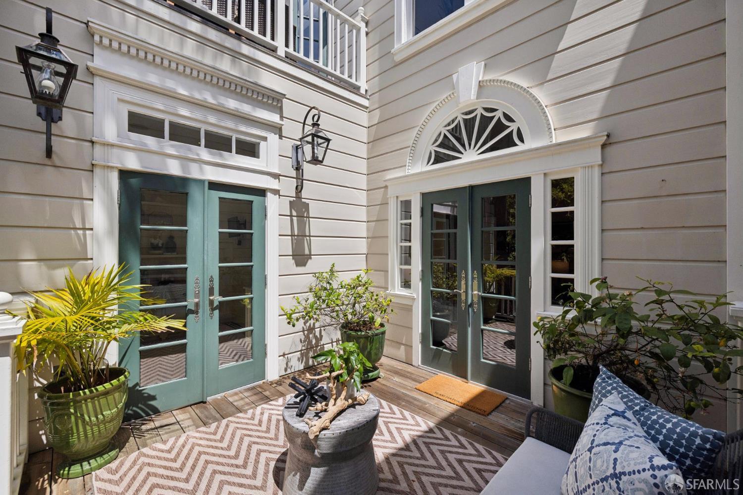 2033 Baker Street