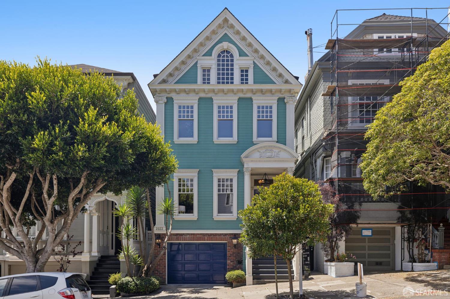2033 Baker Street
