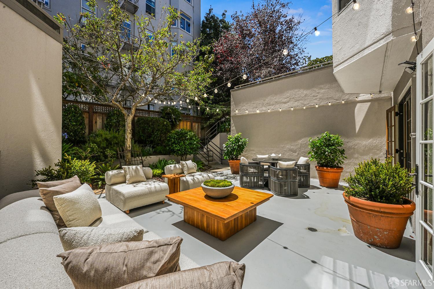 1945 Washington Street # 204