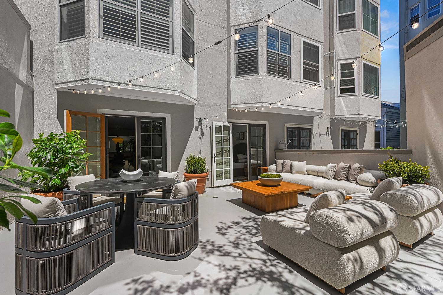 1945 Washington Street # 204