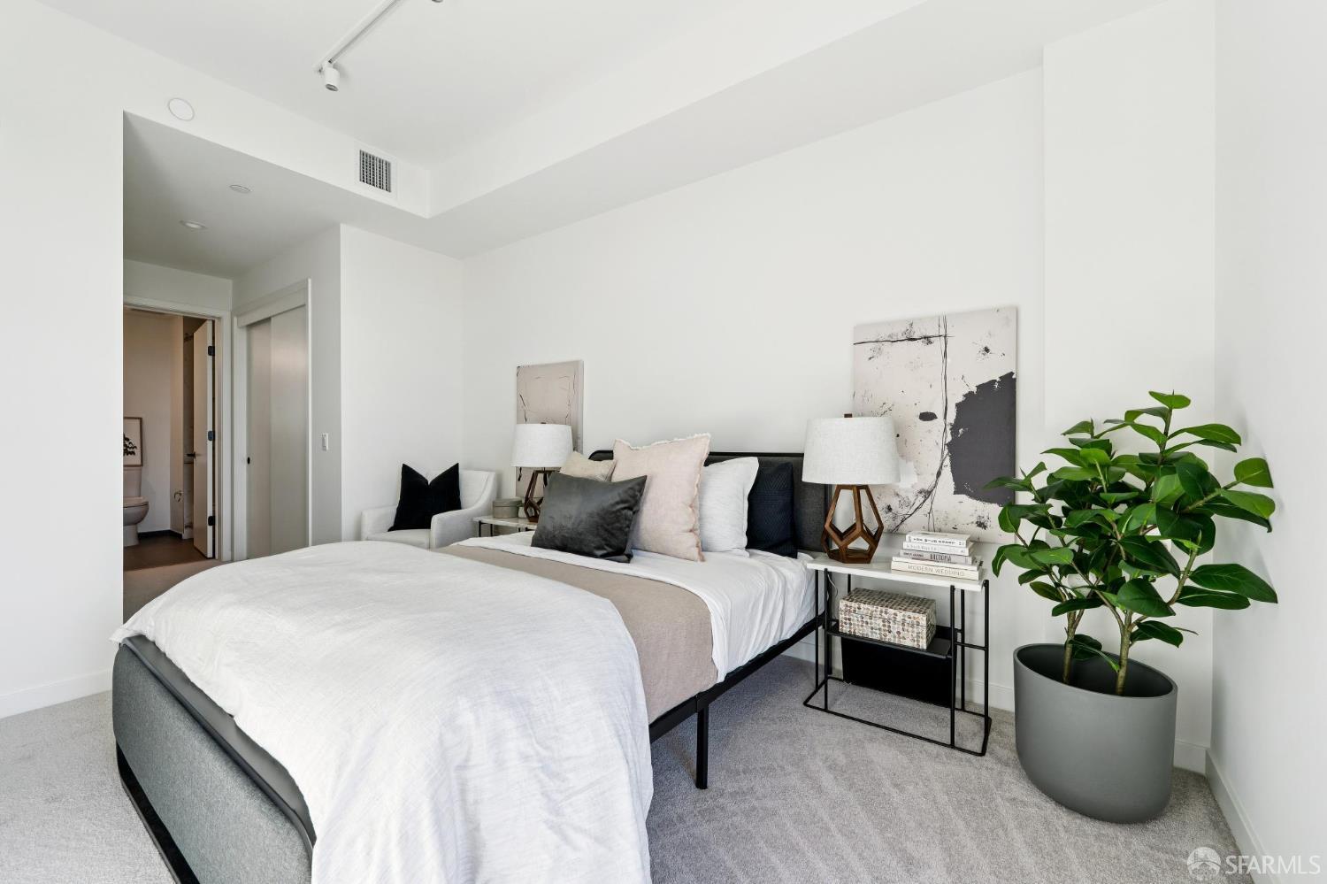 988 Harrison Street Unit: WB6