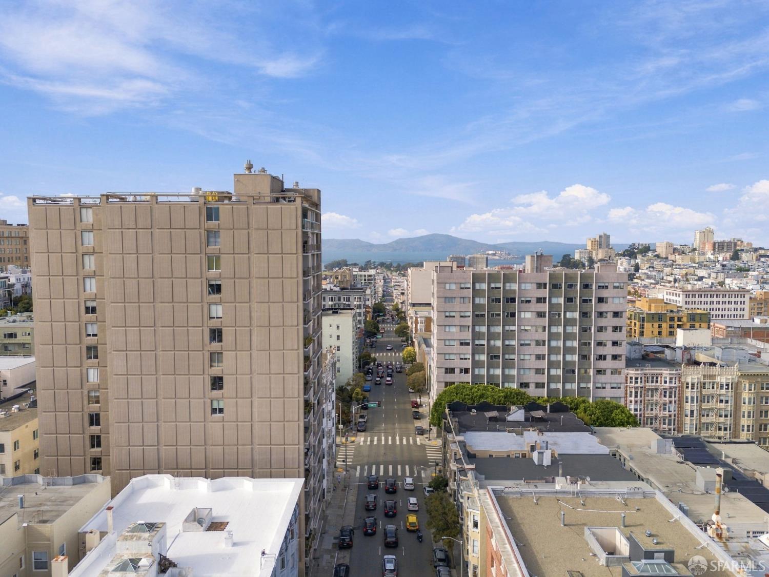 1835 Franklin Street # 402