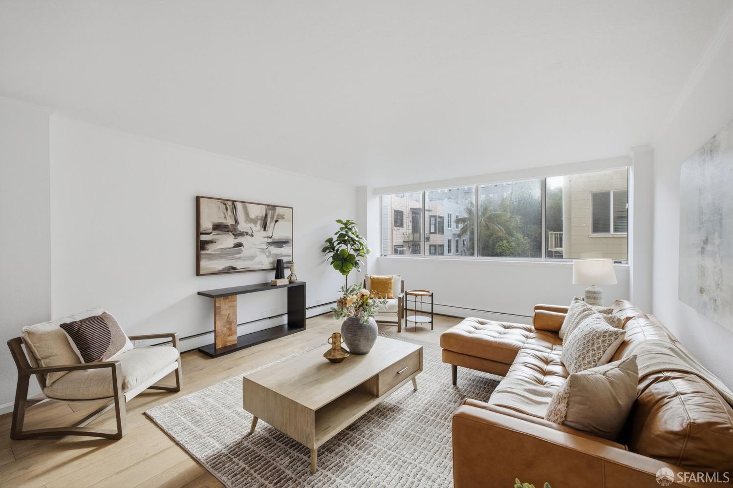 1835 Franklin Street # 402
