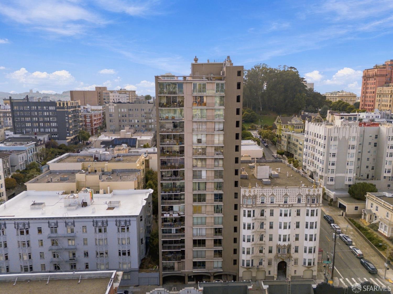 1835 Franklin Street # 402