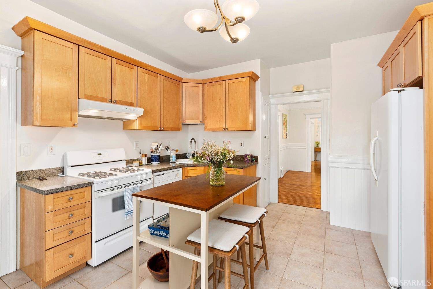 133-135A Saturn Street