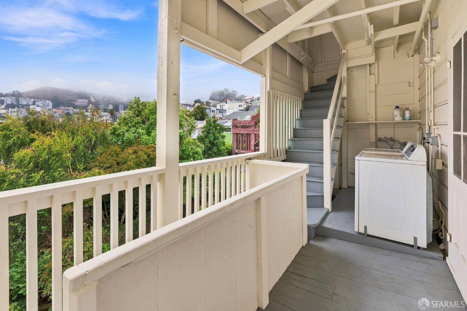 133-135A Saturn Street