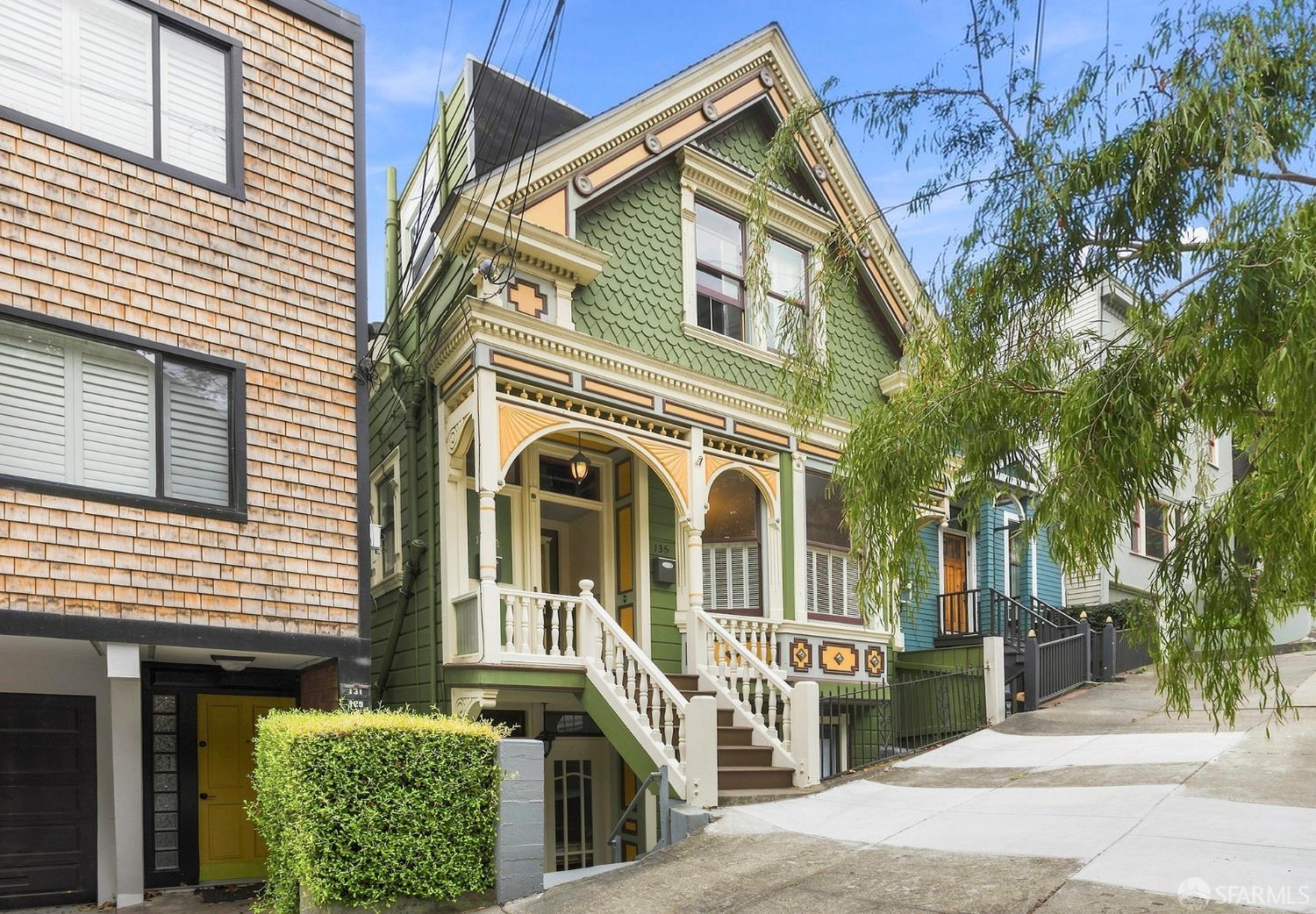 133-135A Saturn Street