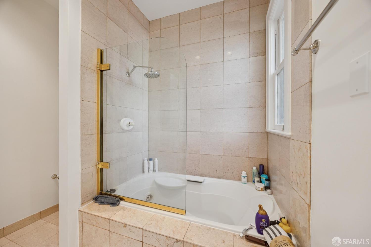 2801 Octavia Street # 4
