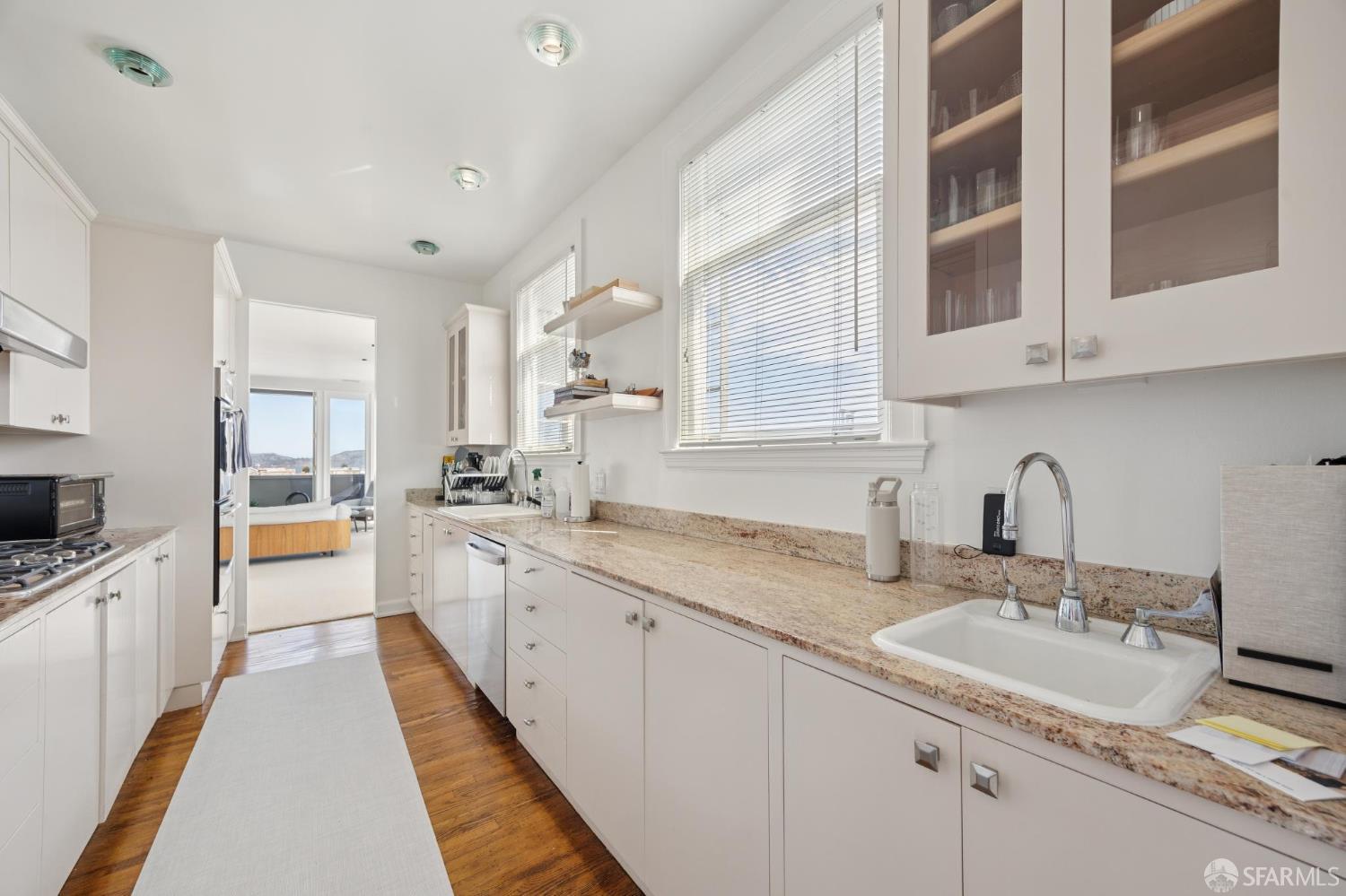 2801 Octavia Street # 4