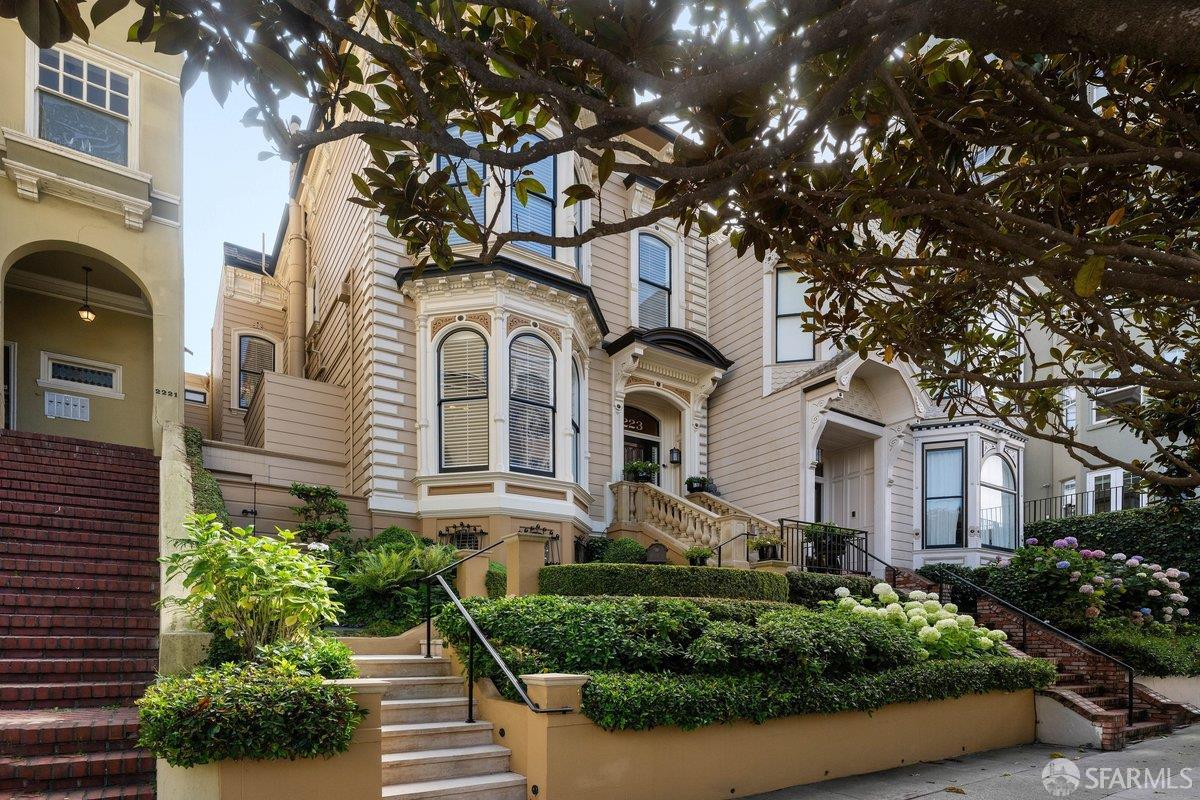 2223 Pacific Avenue