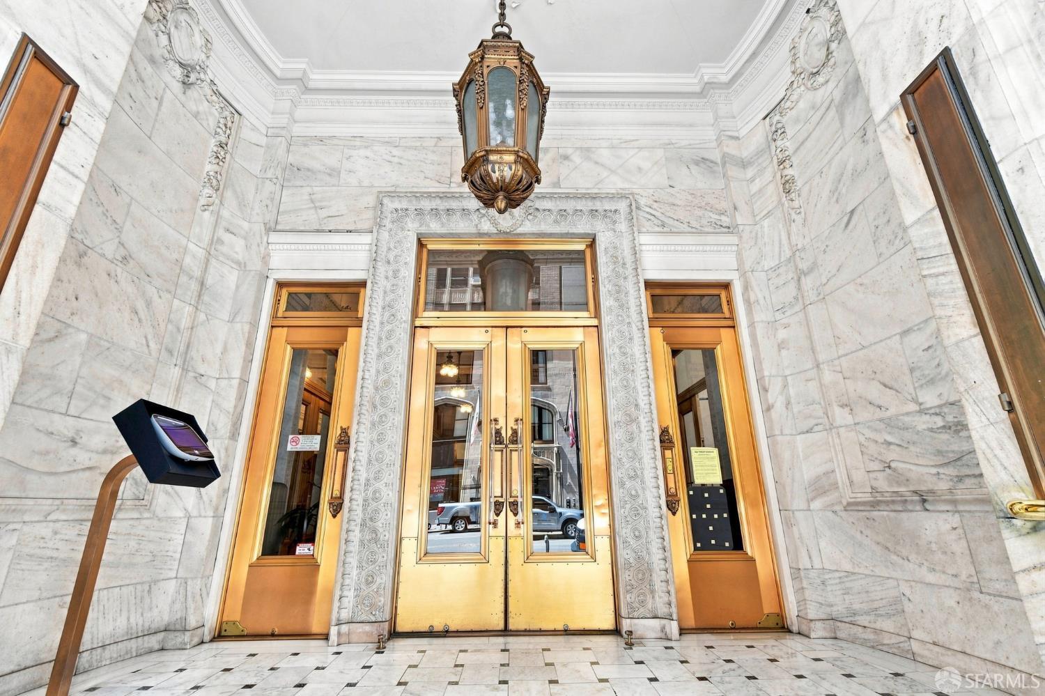 201 Sansome Street # 401