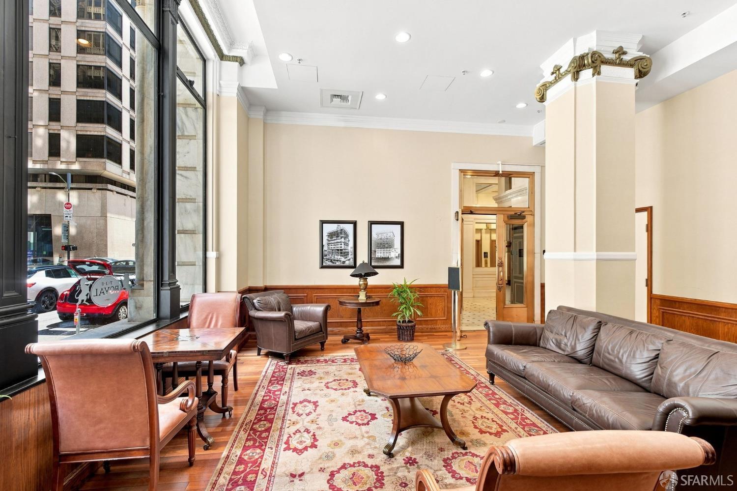201 Sansome Street # 401