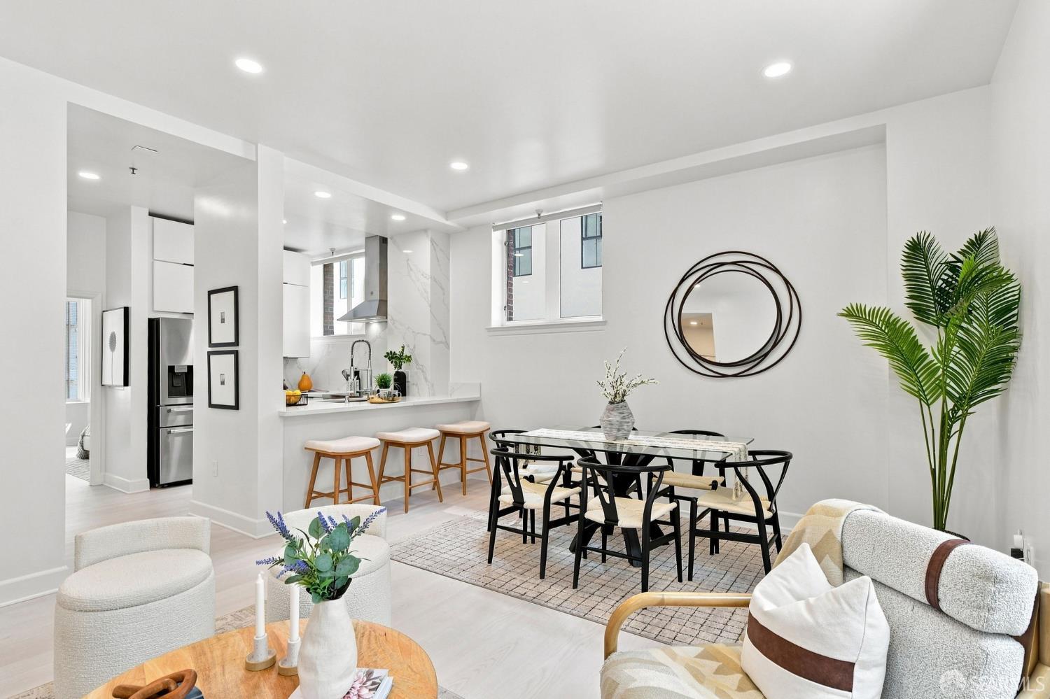 201 Sansome Street # 401
