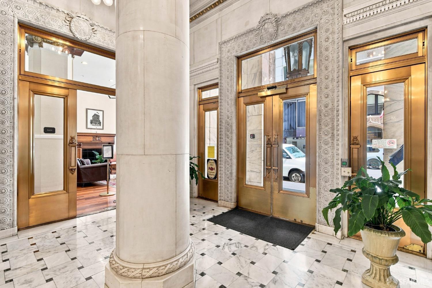201 Sansome Street # 401