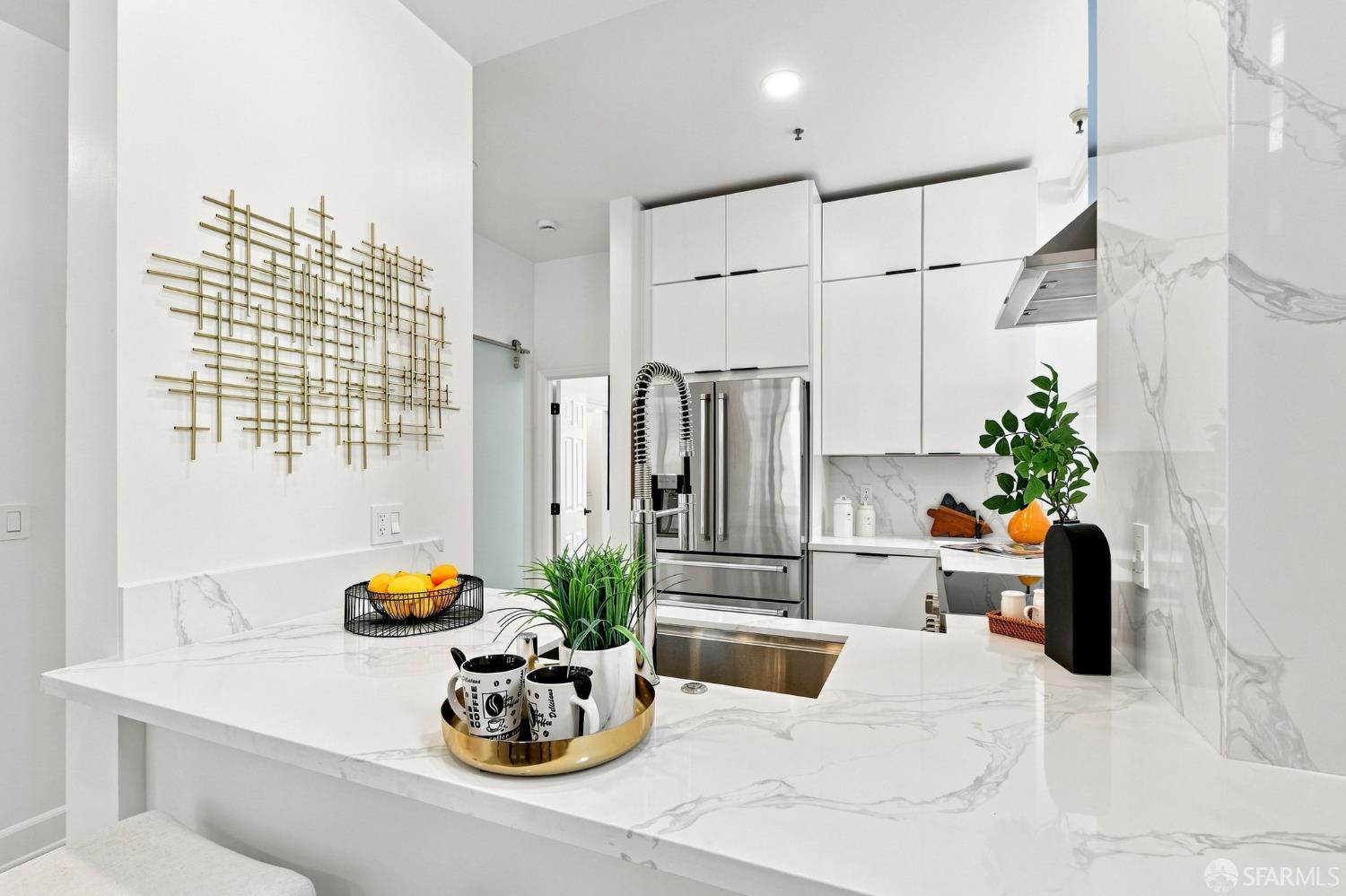 201 Sansome Street # 401