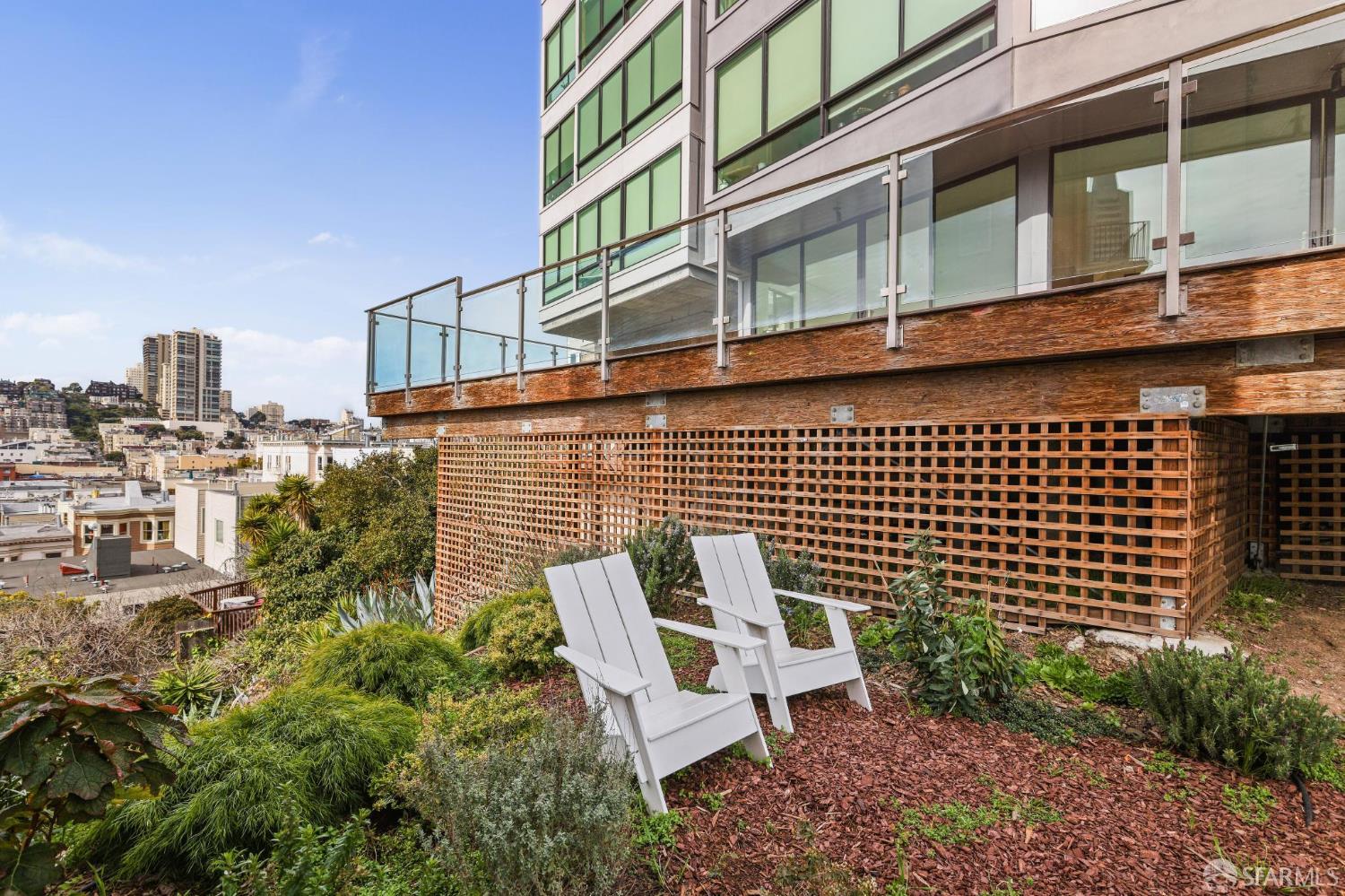 455 Vallejo Street # 204