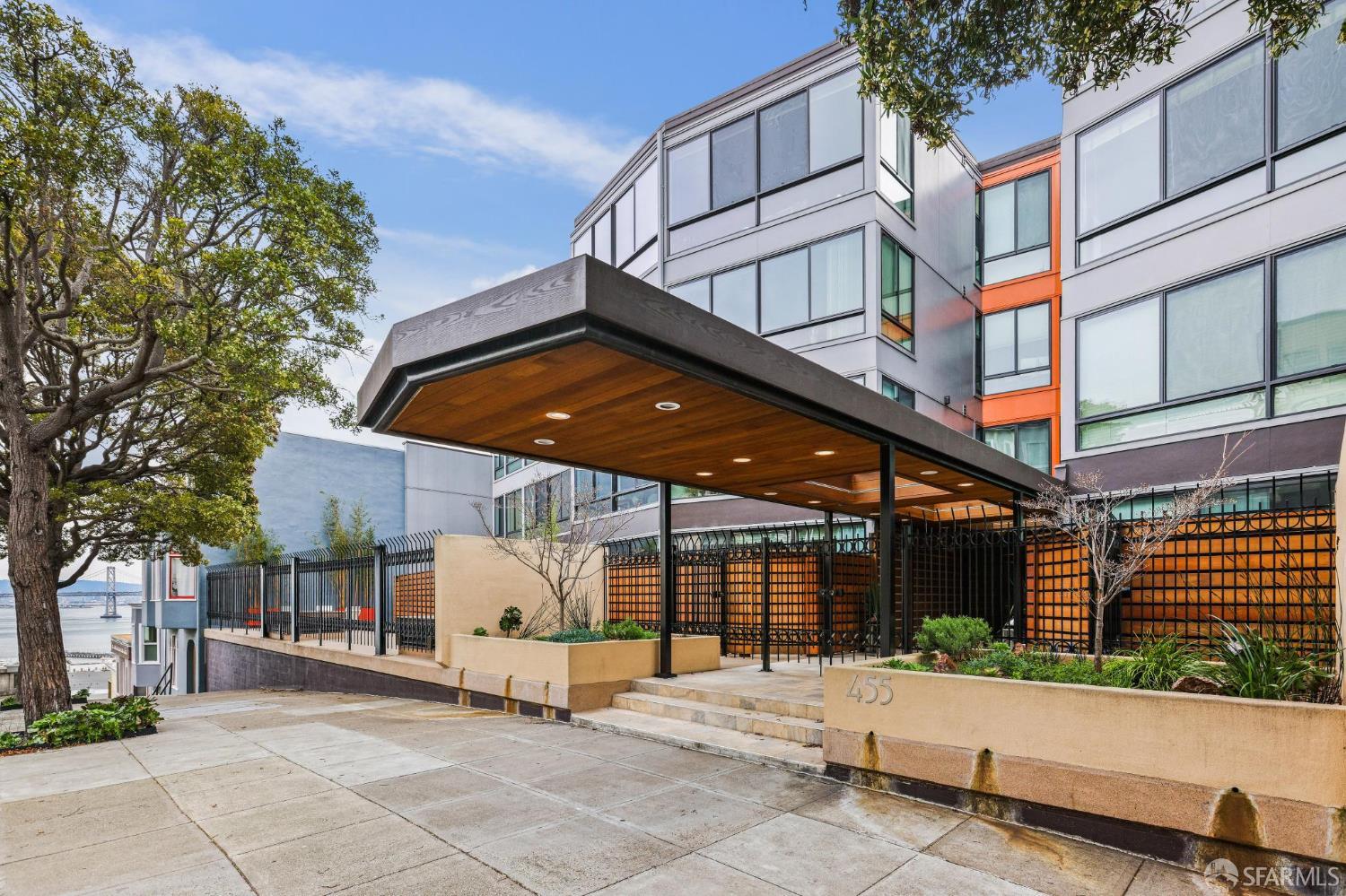 455 Vallejo Street # 204