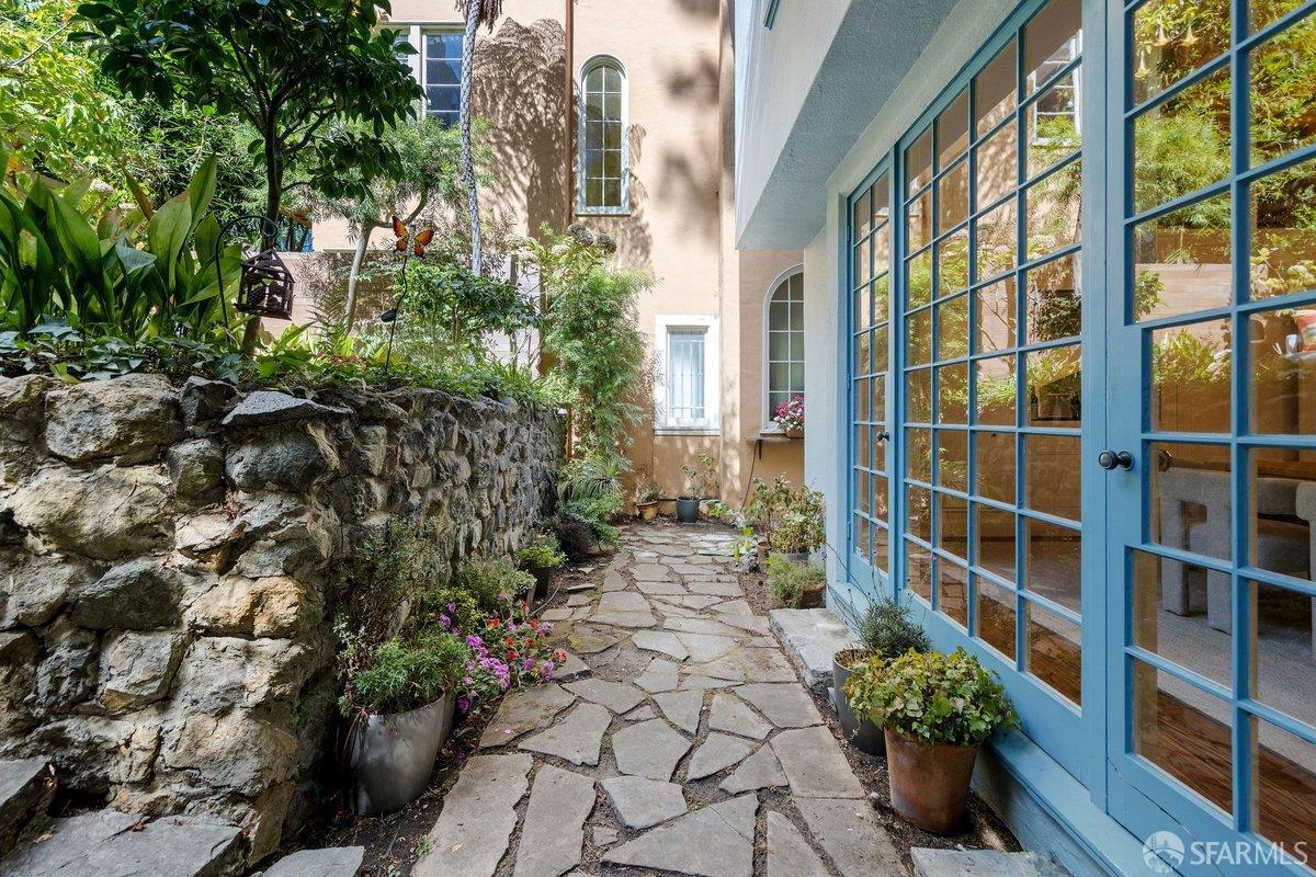 25 Montclair Terrace