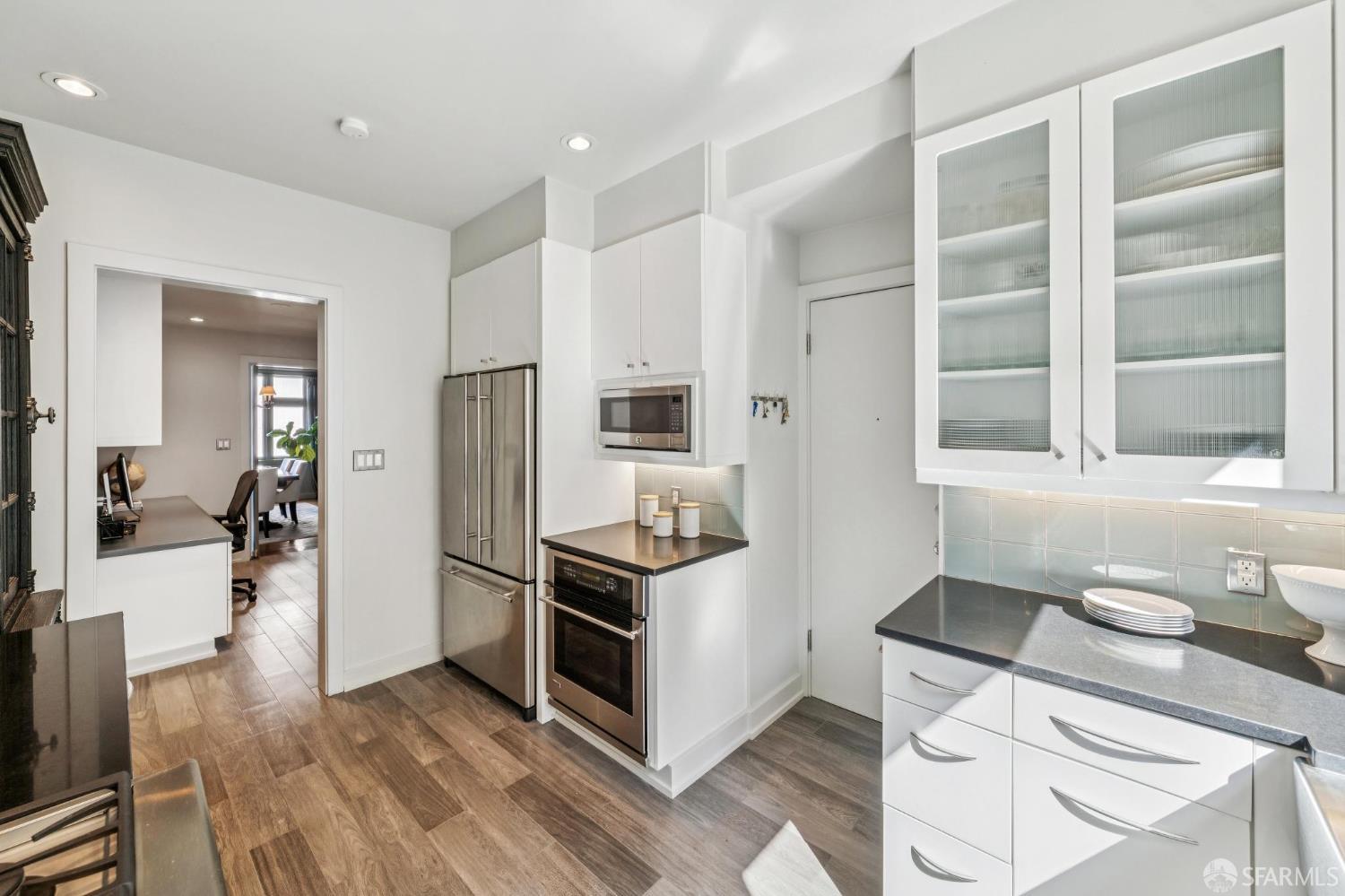 850 Powell Street # 602