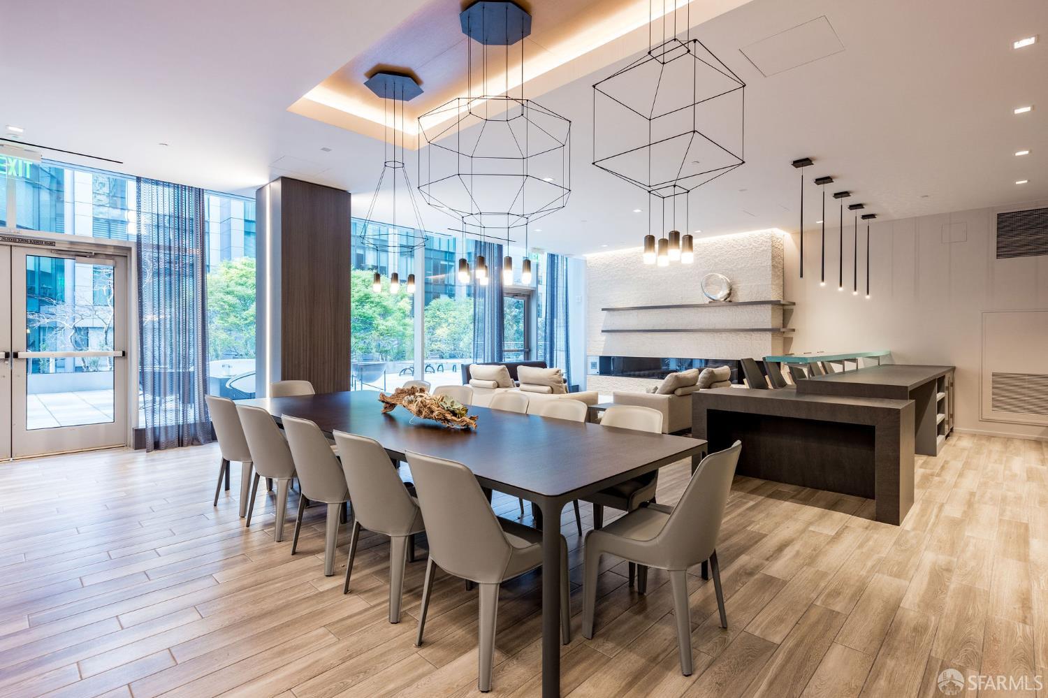 318 Spear Street # 4E