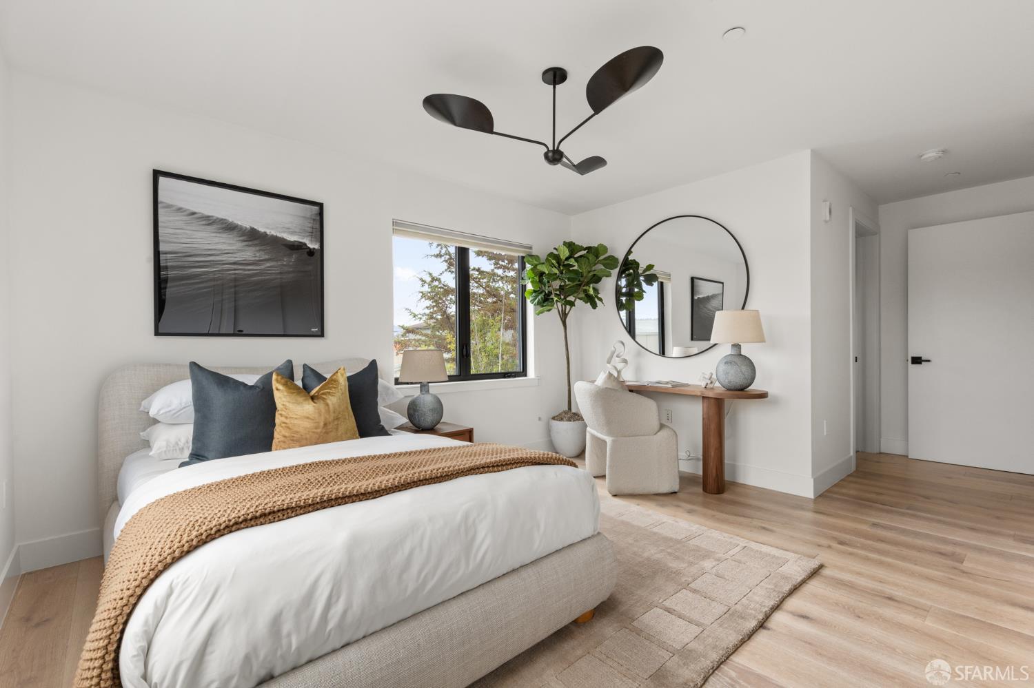 2747 San Pablo Avenue # 204