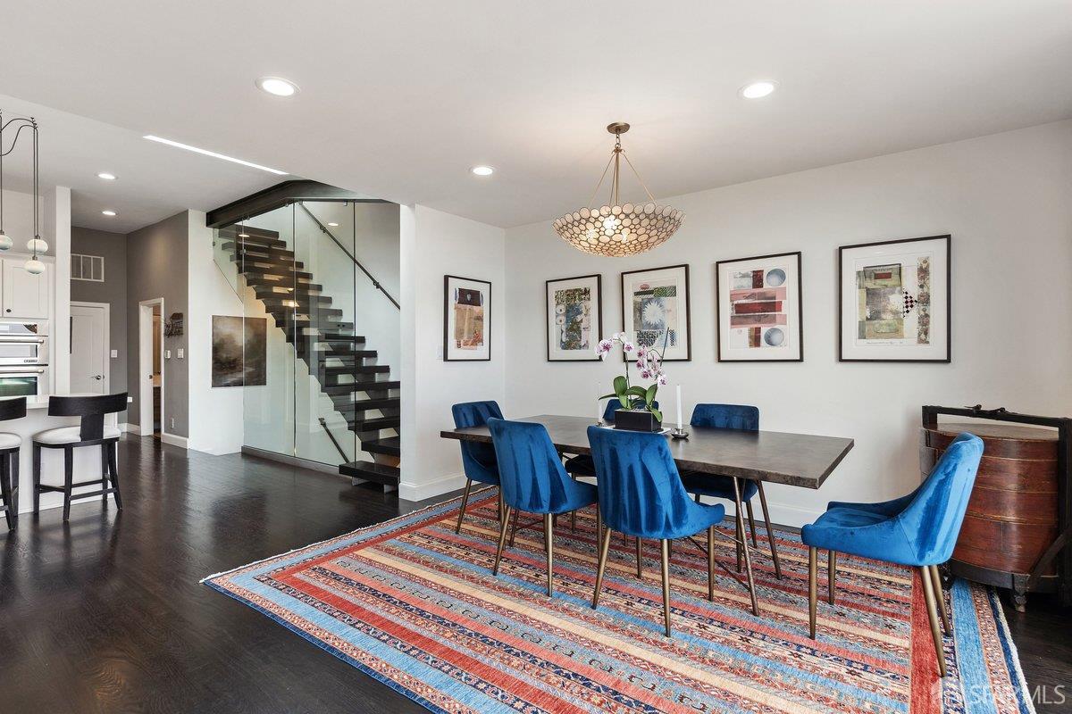 52 Clarendon Avenue