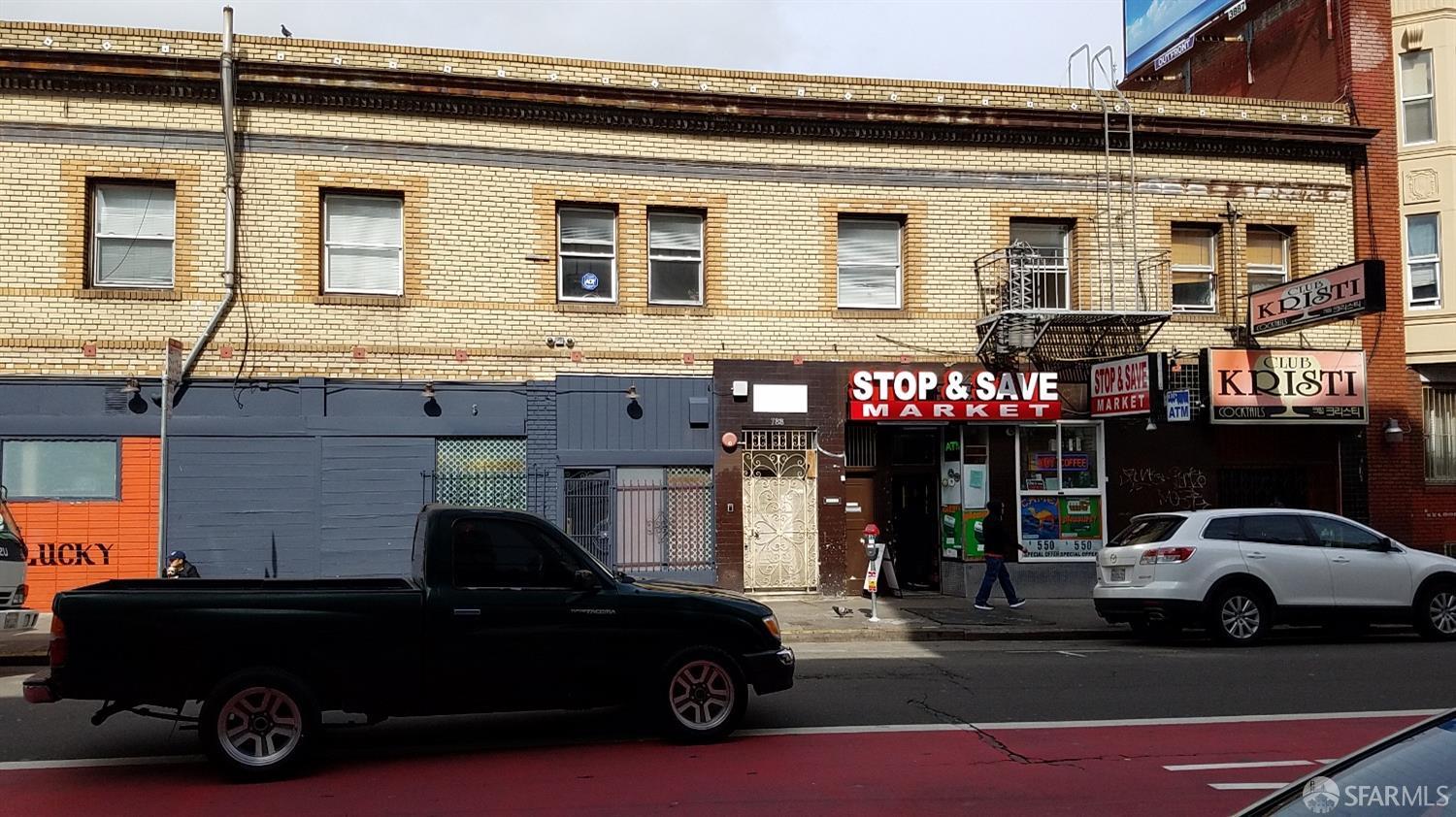 800 Larkin Street