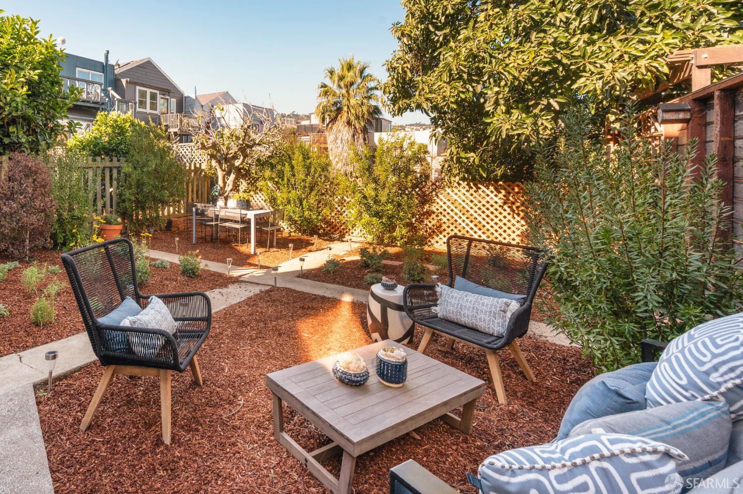 374 Coleridge Street