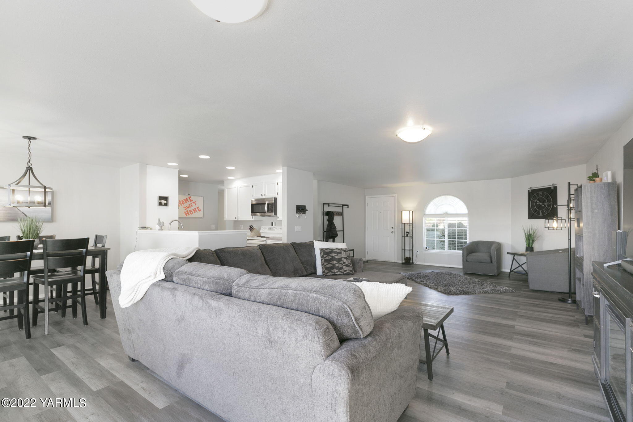507 N 78th Ave