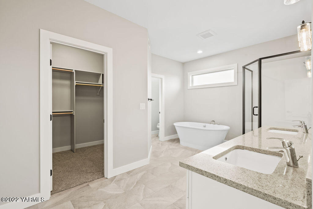 1206 Mayer Ct