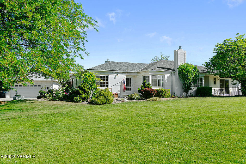 5203 Sunset Dr