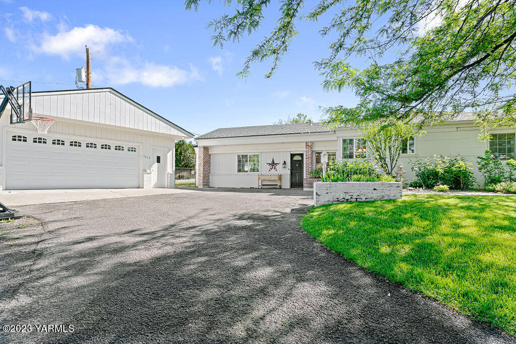 5203 Sunset Dr