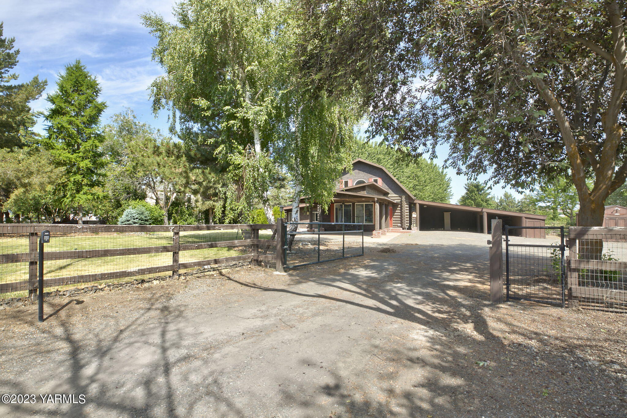 7903 Meadowbrook Rd