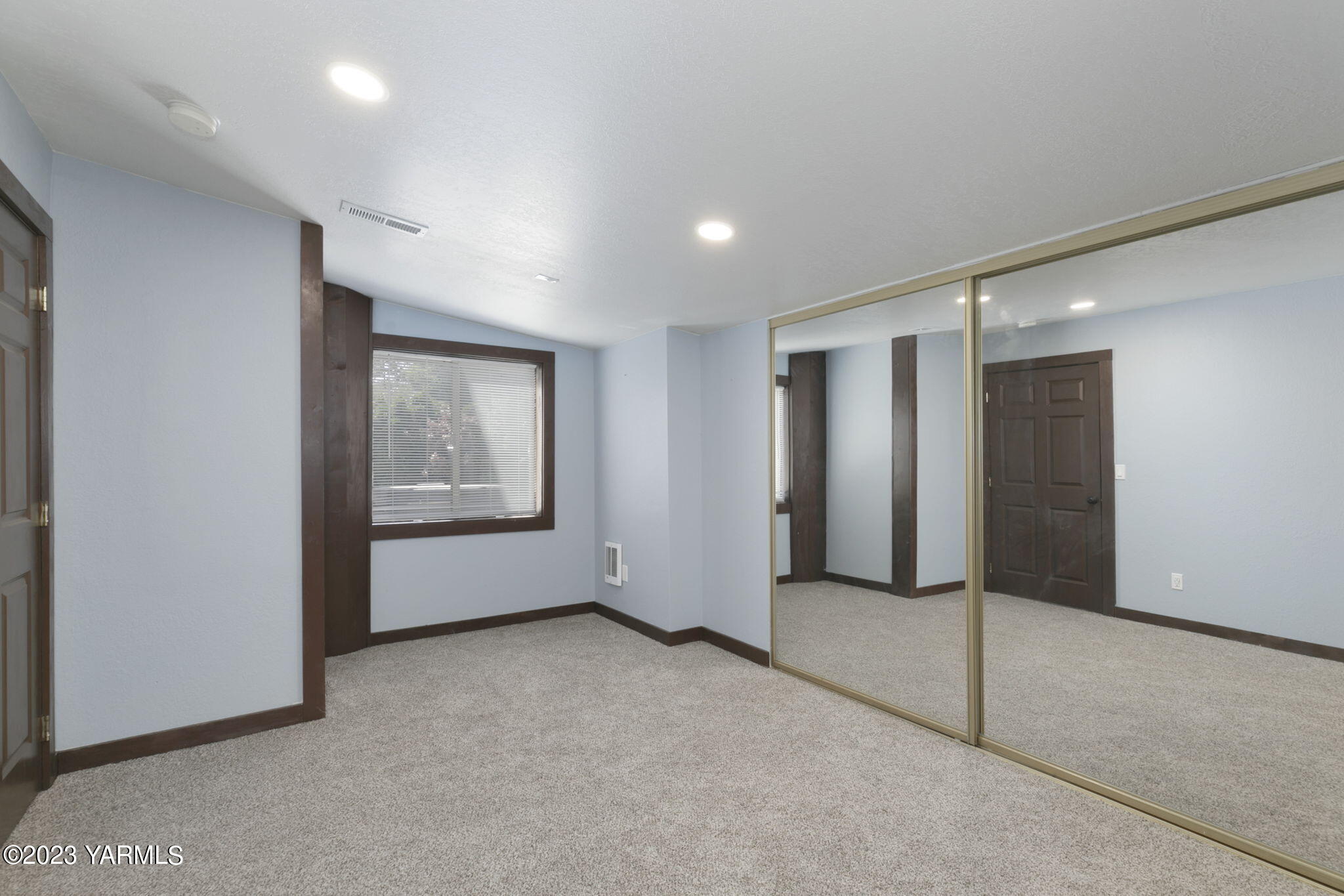 7903 Meadowbrook Rd