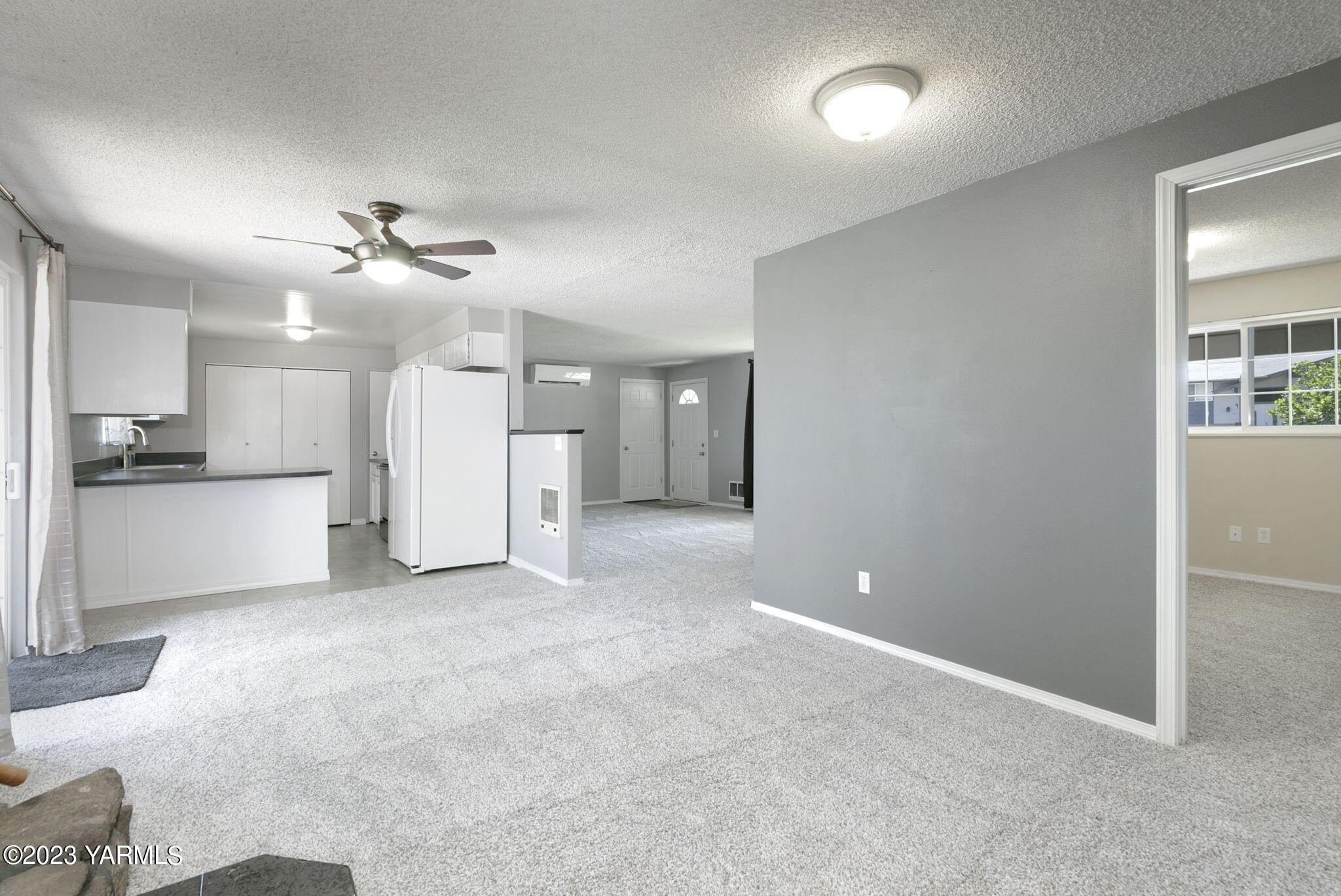 3403 W Meadow Ln
