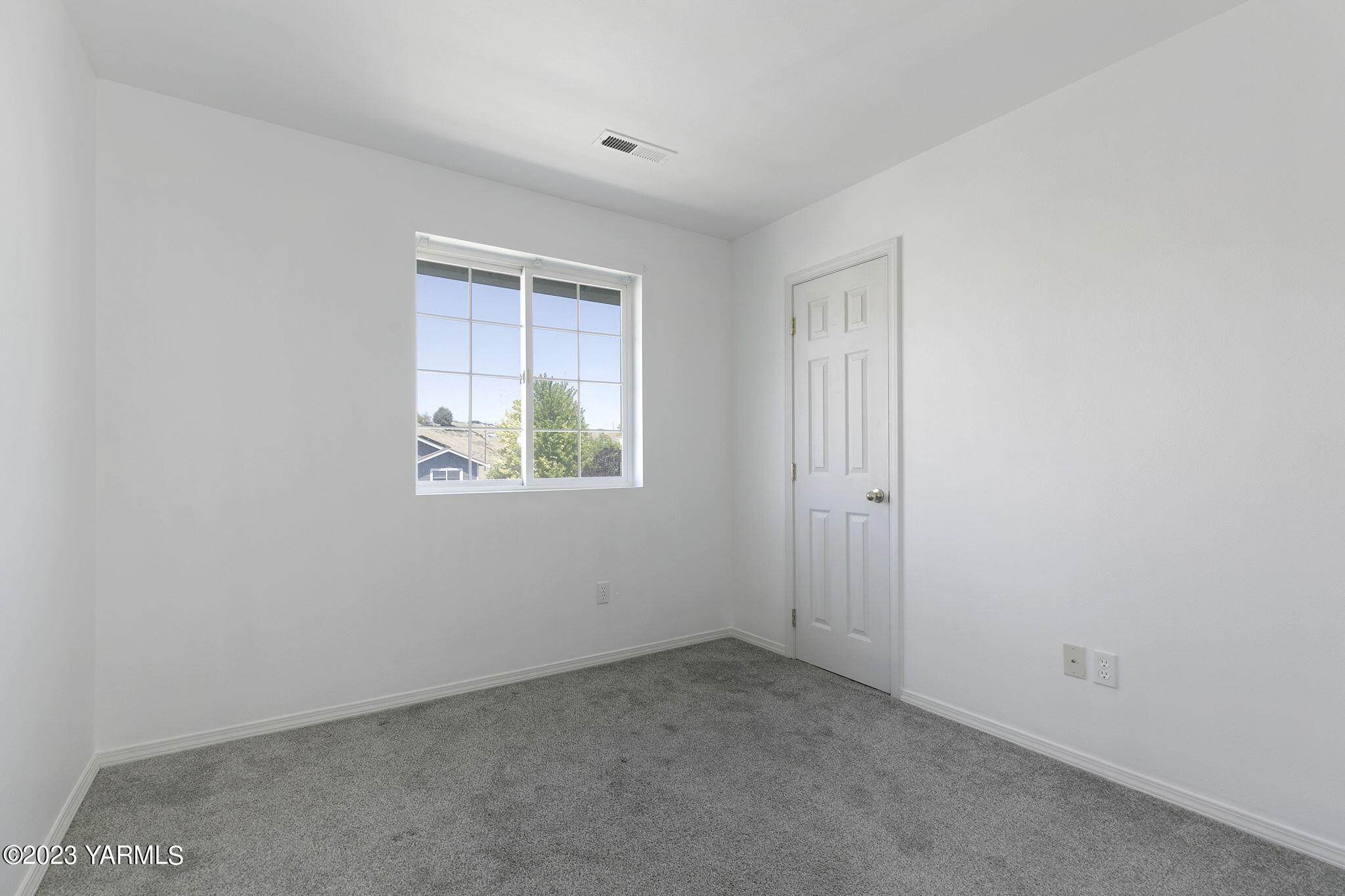 1604 W Orchard Ave