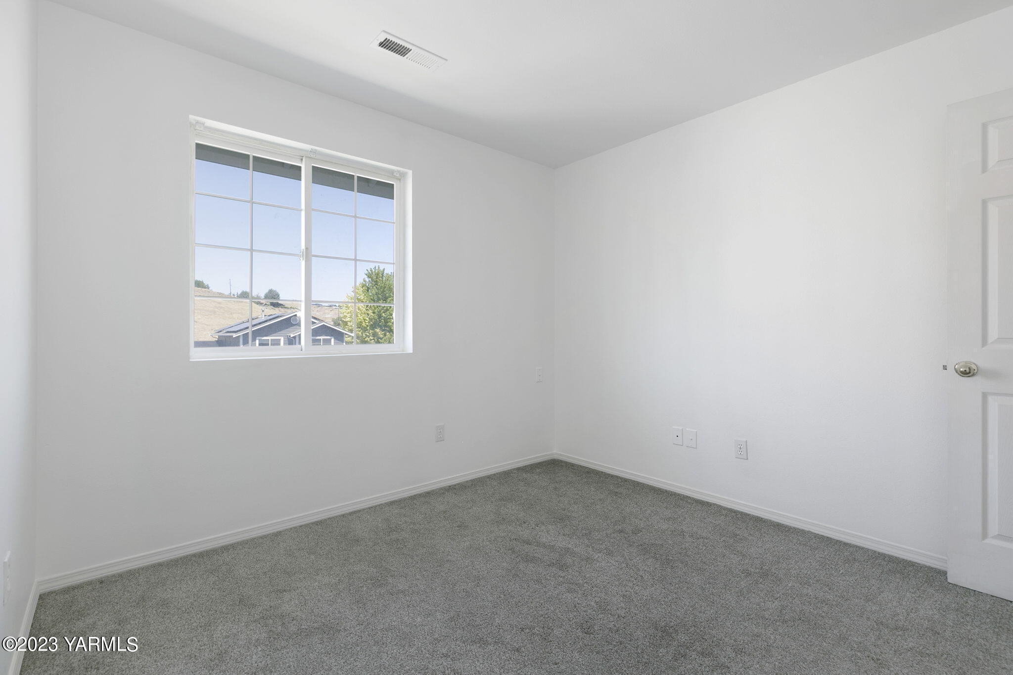 1604 W Orchard Ave