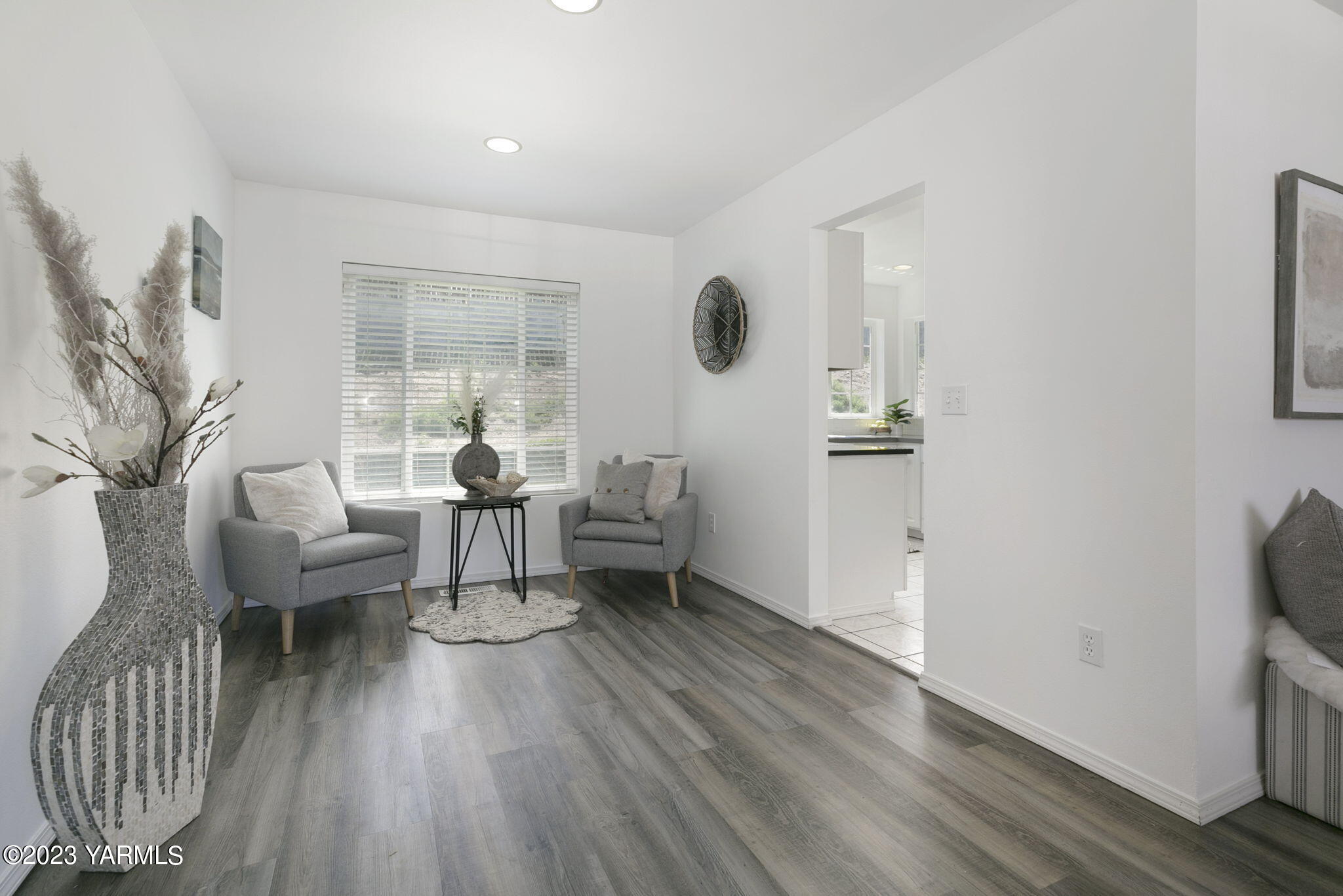 1604 W Orchard Ave