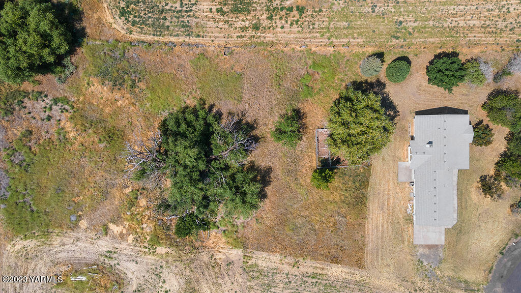 13310 Swalley Ln