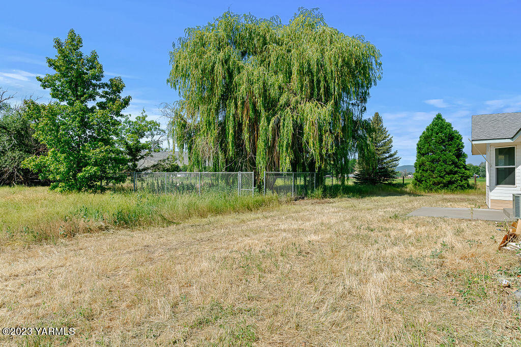 13310 Swalley Ln