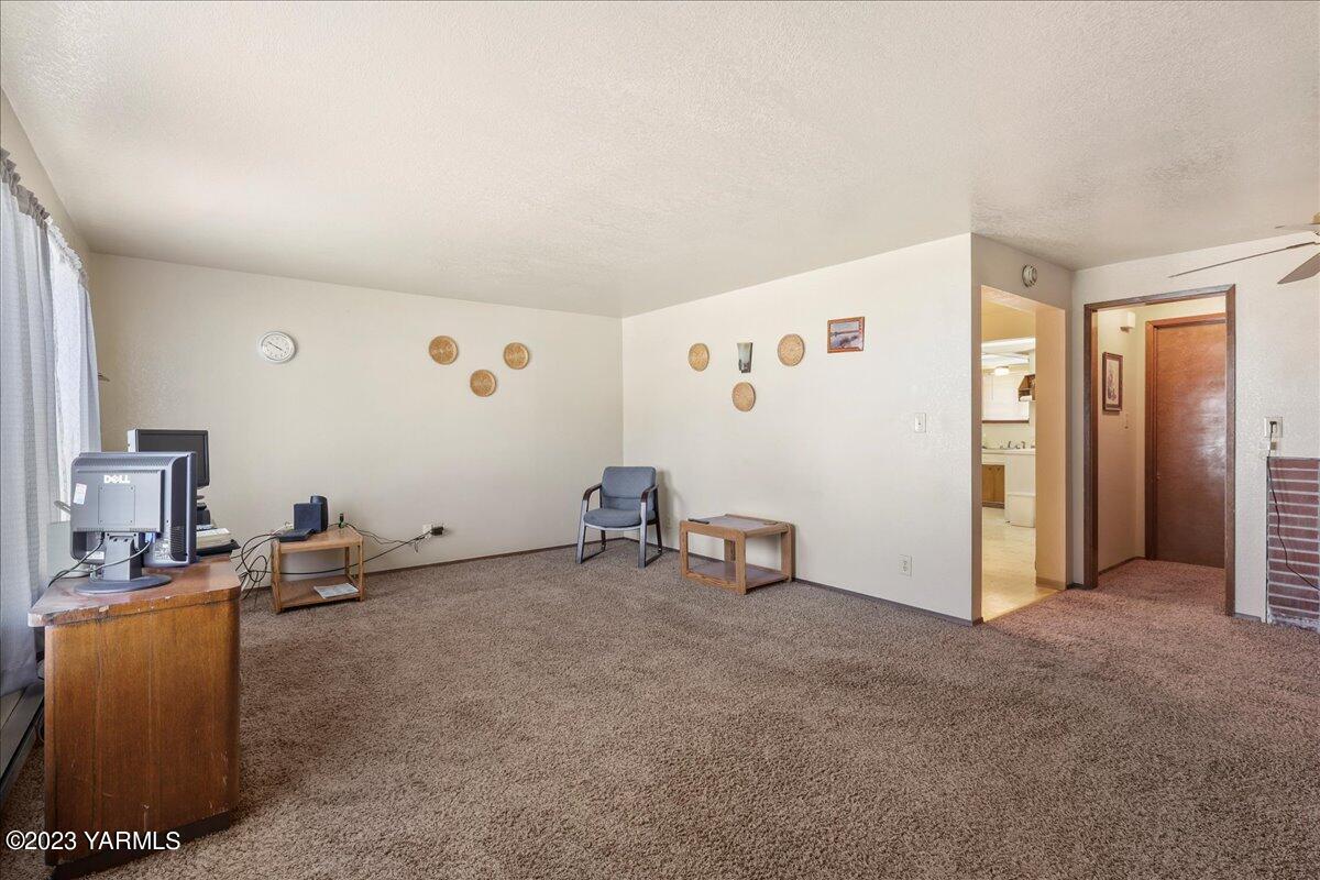 1104 S Landon Ave