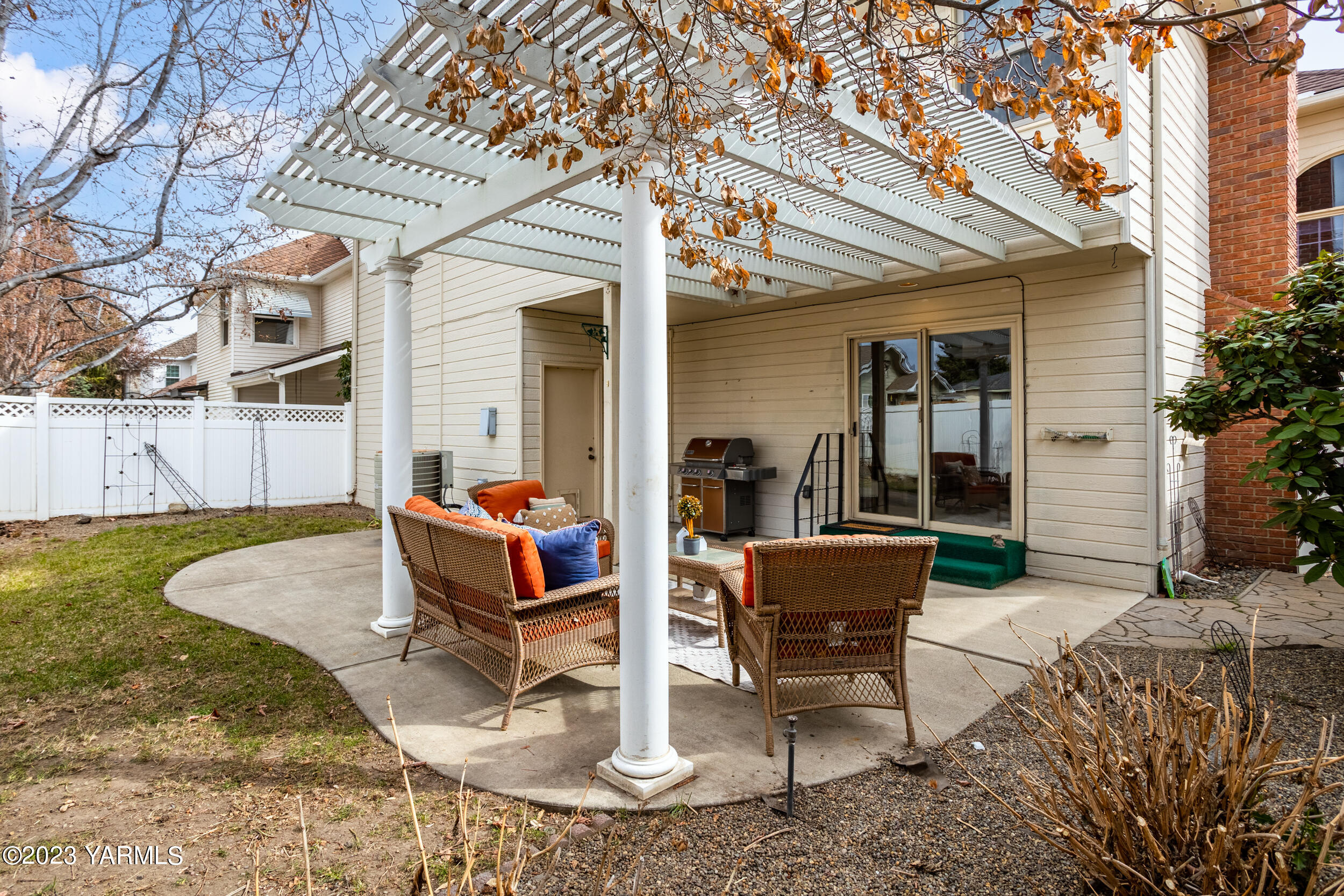 604 Bellevue Pl